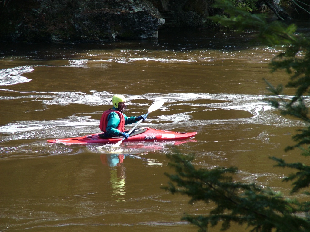A kayaker on the Kettle River